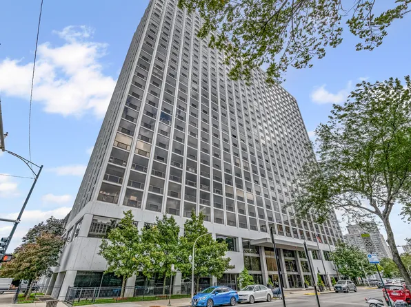 4343 N Clarendon Ave APT 2313, Chicago, IL 60613
