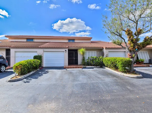 14740 Breckness Pl, Miami Lakes, FL 33016