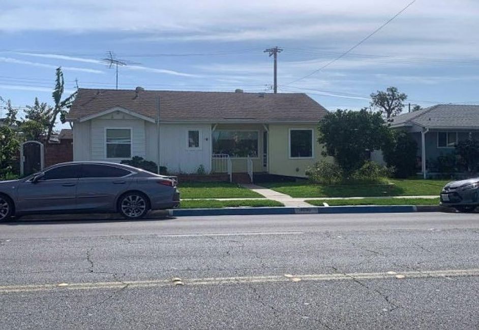 2nd image of 9630 Foster Rd