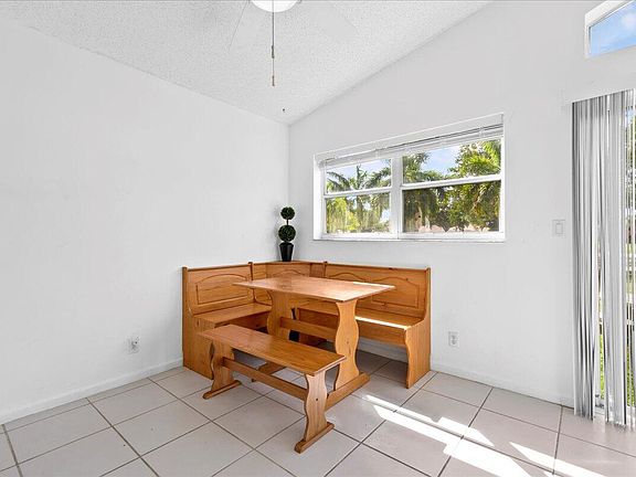 5th image of 8025 Pelican Harbour Dr