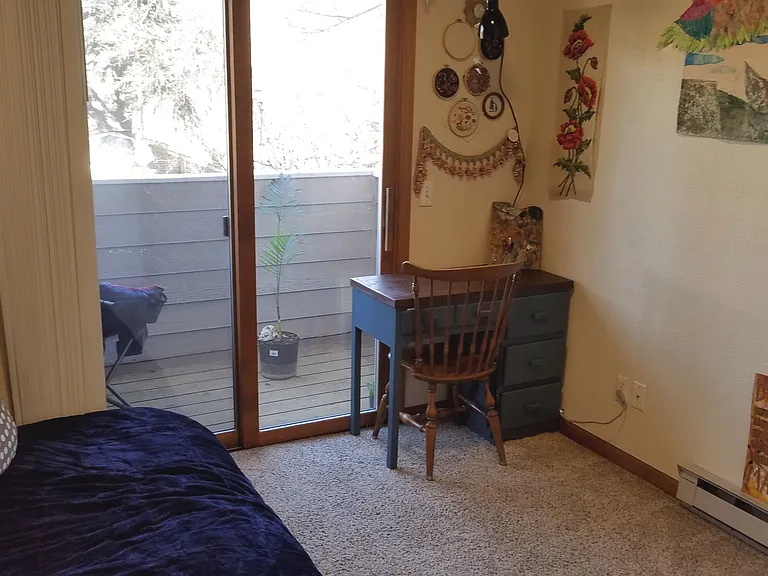 Extra study room with balcony