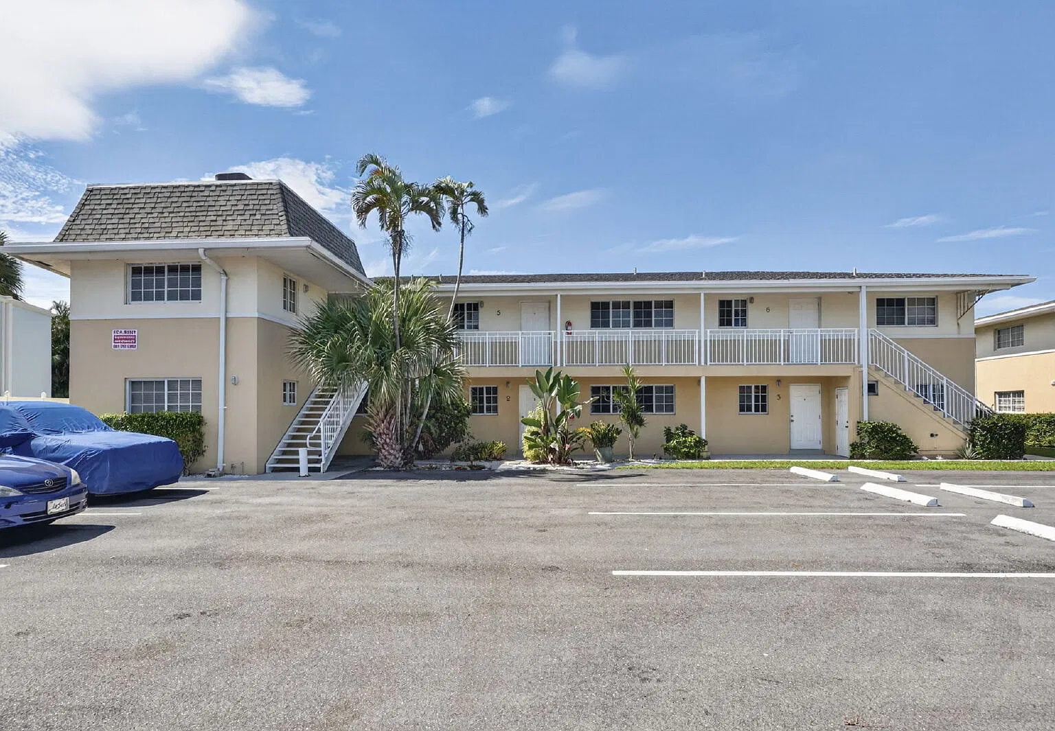 2 bed, 1.0 bath, 800 sqft, $1,850 — Photo 1