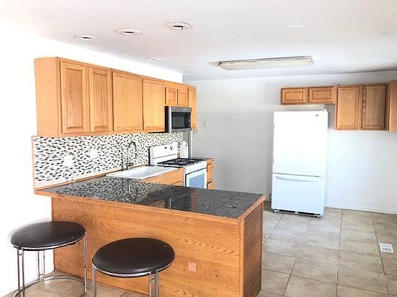 5th image of 2918 225th St #0