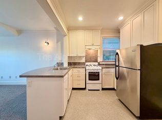 4318 SE Milwaukie Ave #3, Portland, OR 97202