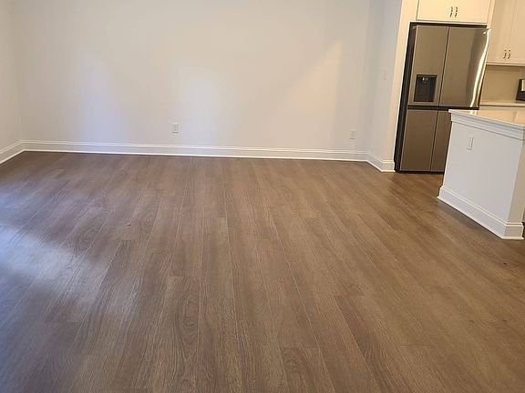 4th image of 2057 Maggie Valley Dr #2057