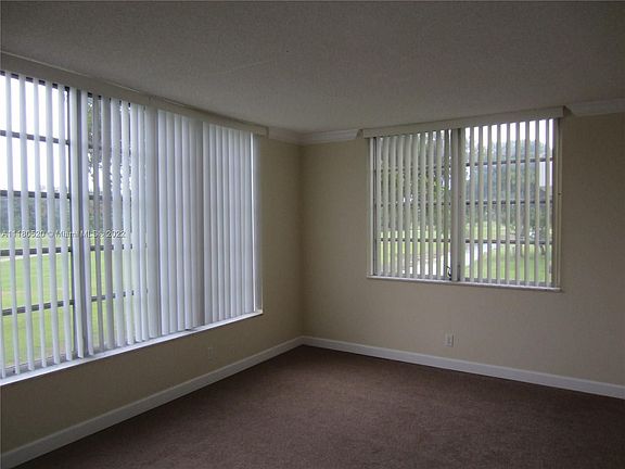 4th image of 3351 S Palm Aire Dr APT 201