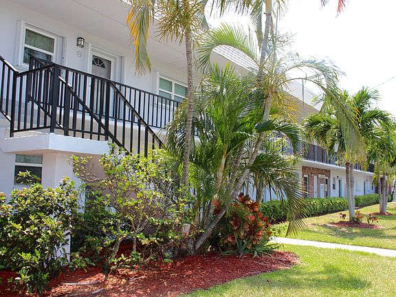 2nd image of 1176 Bayshore Dr Unit 101