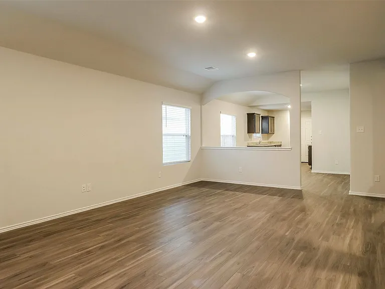 2166 Middle Ridge Dr — Photo 9