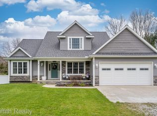 9655 Spicer Rd, Brighton, MI 48116