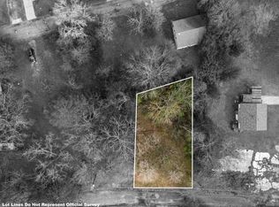 407 S White St, Gladewater, TX 75647