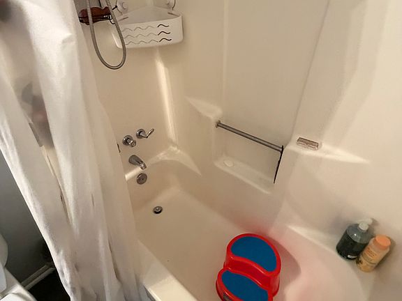 5th image of 7408 Meriwood Dr #1