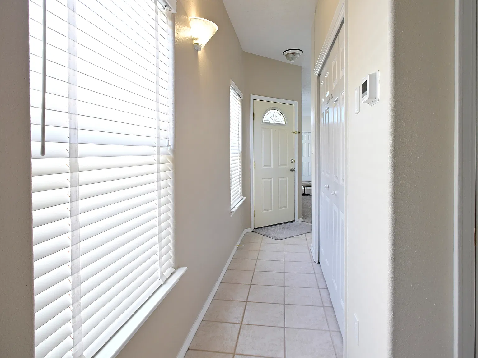 2 bed, 1159 sqft, $1,750 — Photo 3