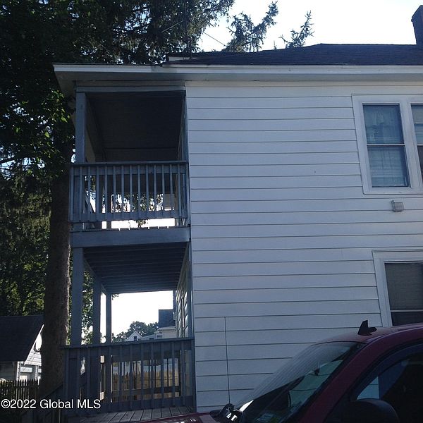 4th image of 25 Swan Street