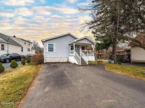 15 Lansing Avenue, Watervliet, NY 12189