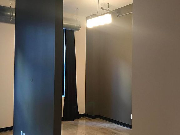 4th image of 350 Saint Peter St Unit 421