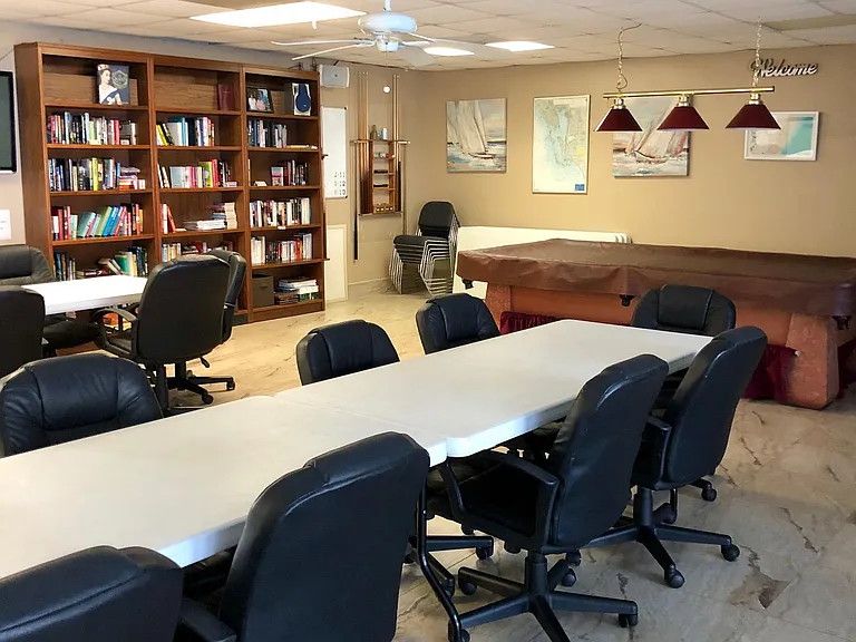 Club House Library