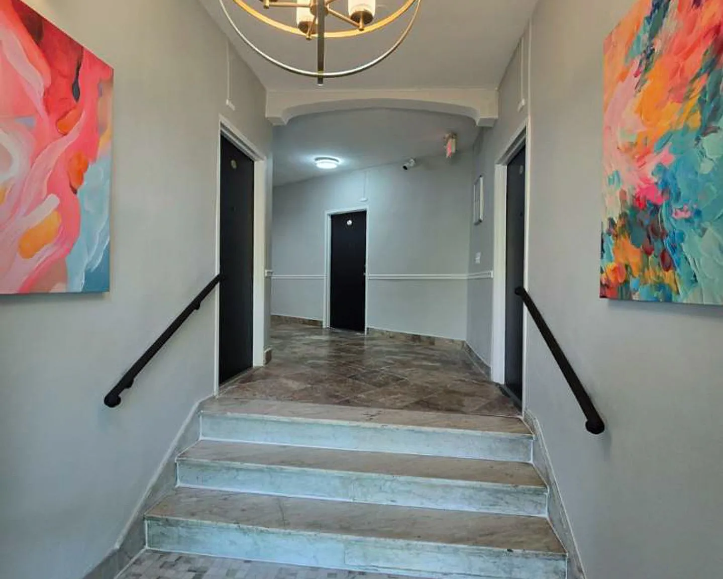 The Lindy — Photo 1