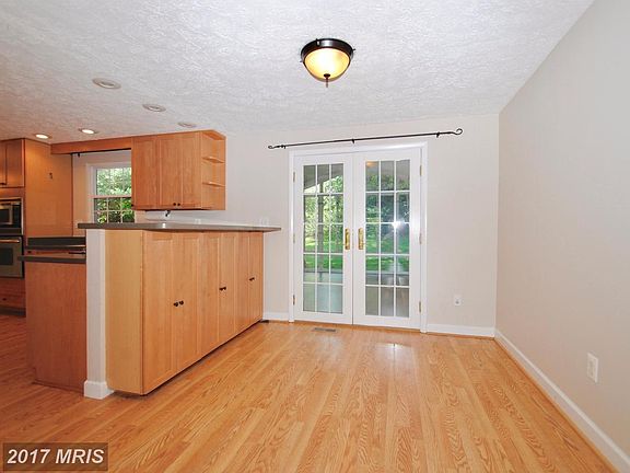 4th image of 927 Barracuda Cove Ct