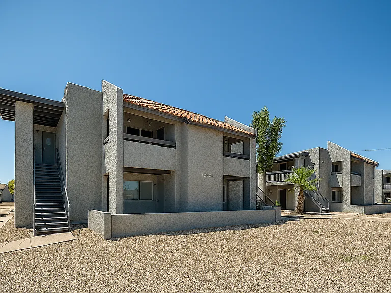2255 E Cactus Rd #2 — Photo 14