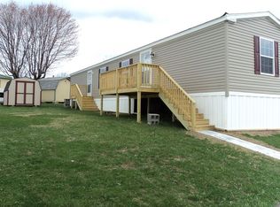 9 Theta Dr, Greensburg, PA 15601