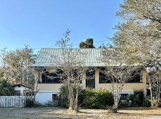 2413 Quarter St, Sullivans Island, SC 29482