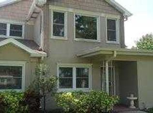 1761 Santa Barbara Dr, Dunedin, FL 34698