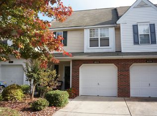 8045 Christmas Ct, Charlotte, NC 28216