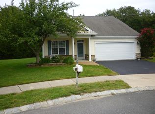 5 Rawley Ct, Barnegat, NJ 08005