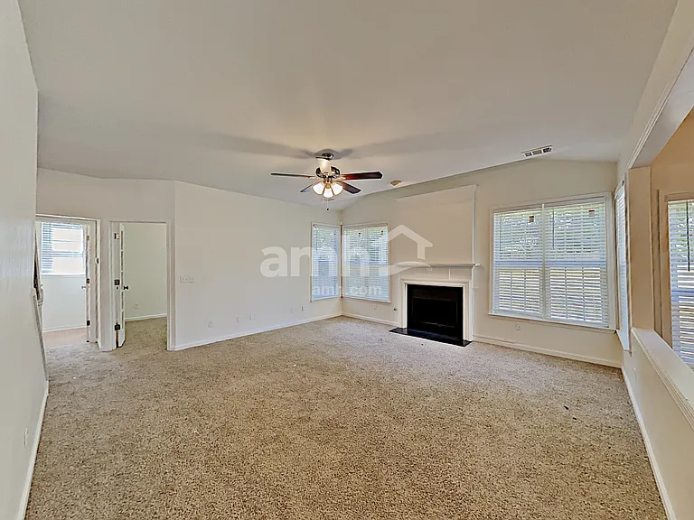 3410 Spindletop Dr NW — Photo 5
