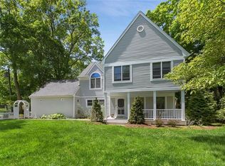 8 Canterbury Close, Westport, CT 06880