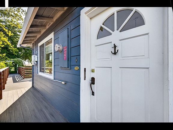 2nd image of 5014 Sandmound Blvd
