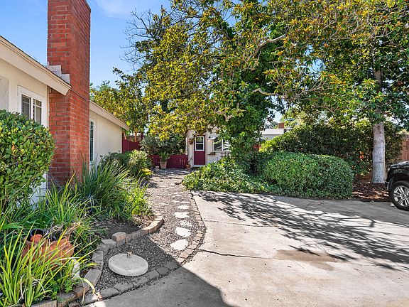 2nd image of 10735 Montego Dr