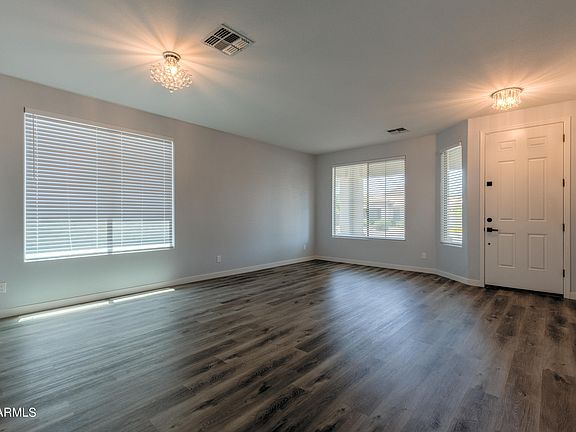 3rd image of 14538 W MANDALAY Lane