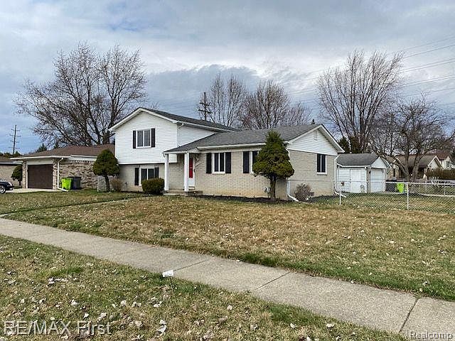 1st image of 19435 Martin Dr