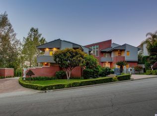 742 Greenridge Dr, La Canada Flintridge, CA 91011