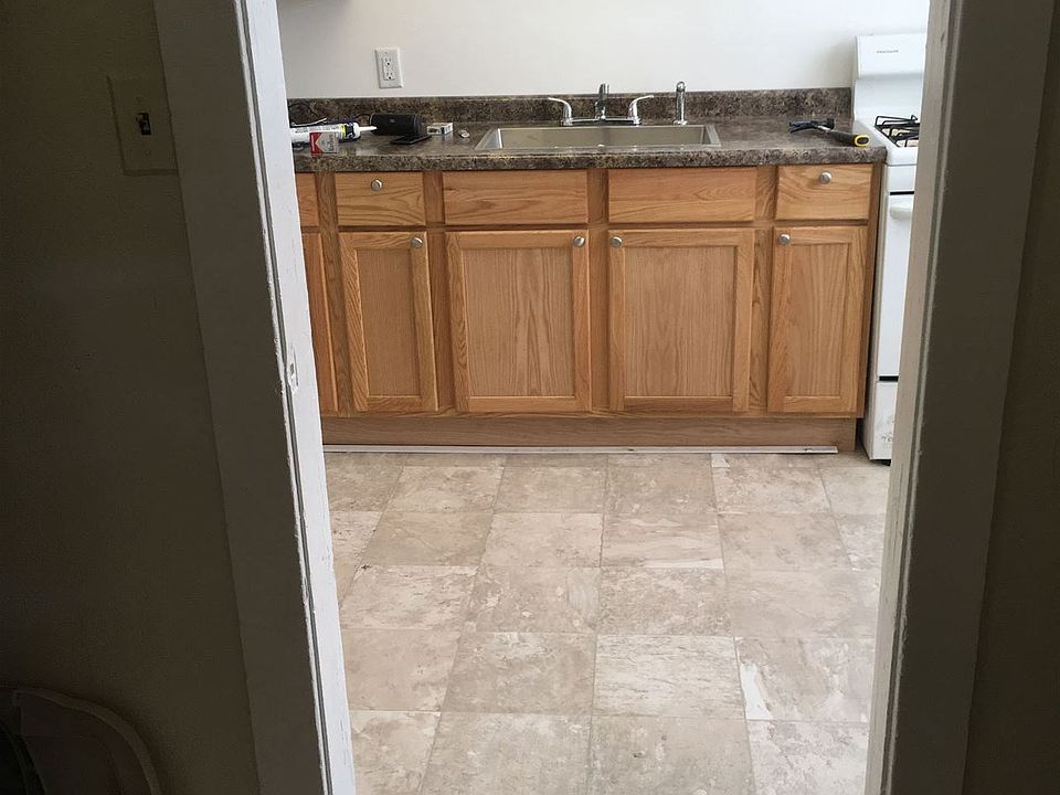 78 S 22nd view of kitchen