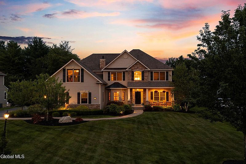 2nd image of 57 Tipperary Way