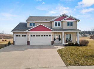 1850 White Oak Ln NE, Owatonna, MN 55060