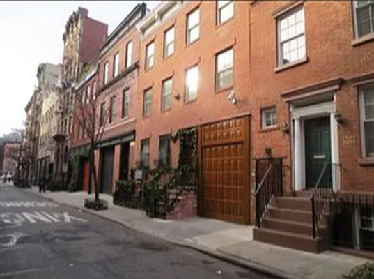 Rented by Waverly Realty Associates | media 61