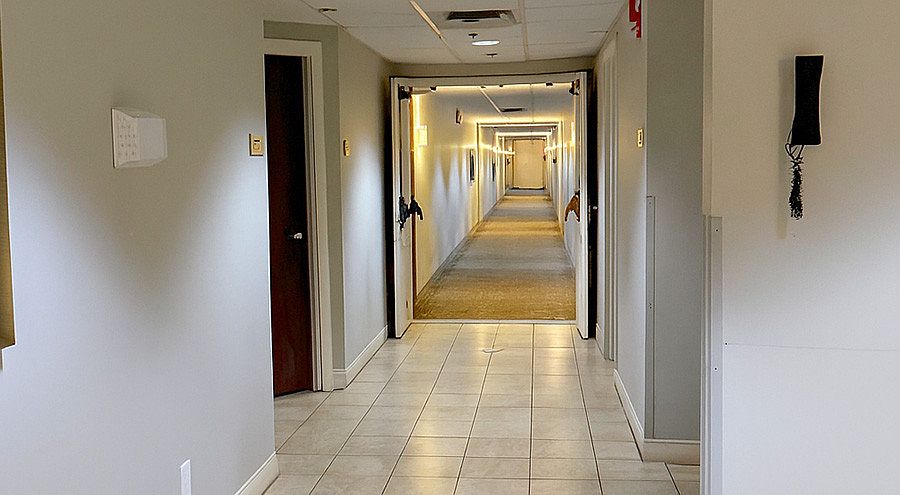 Building Photo 1