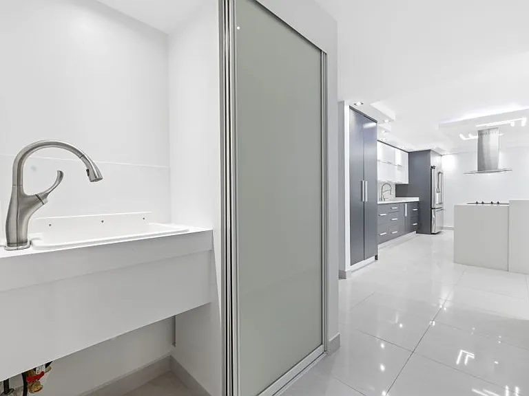 Cond Los Pinos Este 6410 Ave Isla Verde Apt 3A — Photo 13