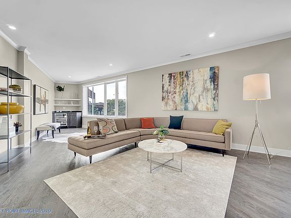 5th image of 1935 S Canalport Ave #2