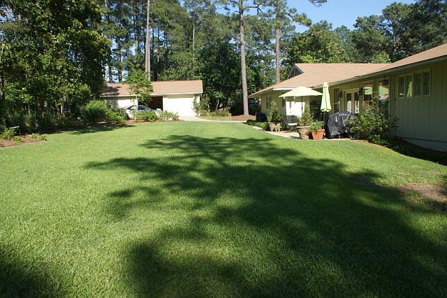 2nd image of 303 Anderson Dr