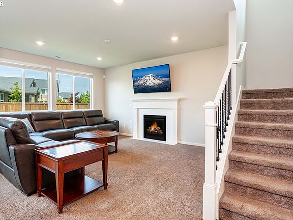 3rd image of 3701 S 39th Pl