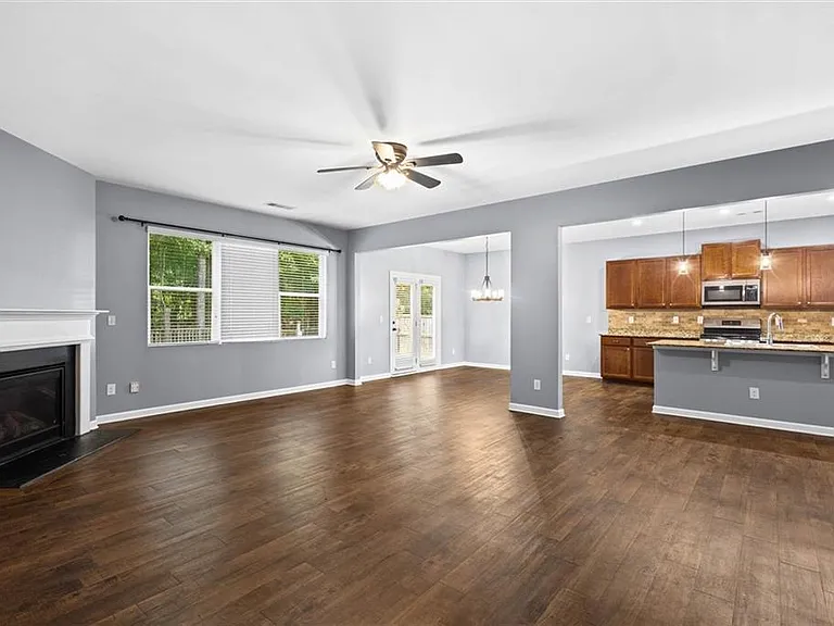 407 Aviary Ln — Photo 17