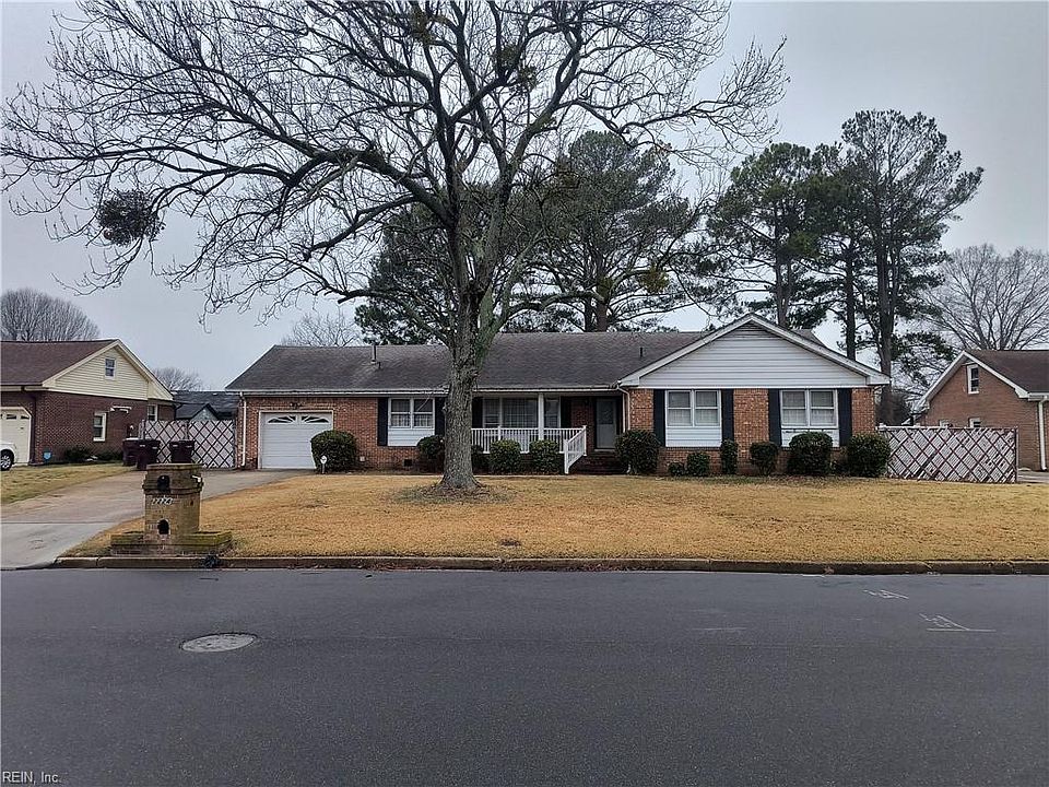 1st image of 2224 Lloyd Dr
