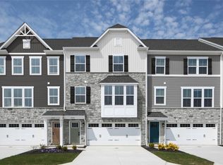 152 Ironwood St, Zelienople, PA 16063