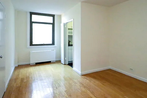 Rented by Brown Harris Stevens | media 9