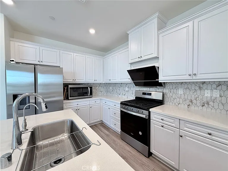 4116 E Coronado Privado — Photo 9