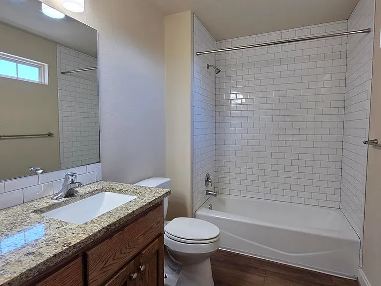1004 E Hill St #A — Photo 12